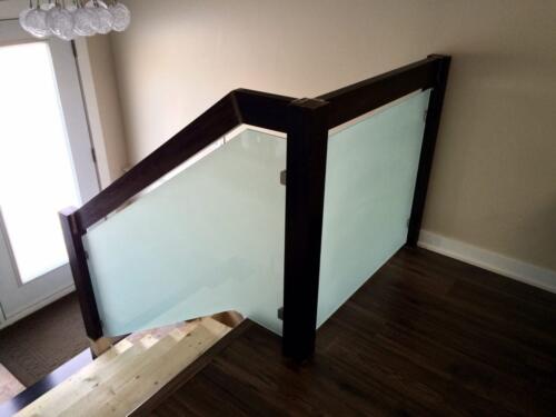 00107 Indoor Glass Railings