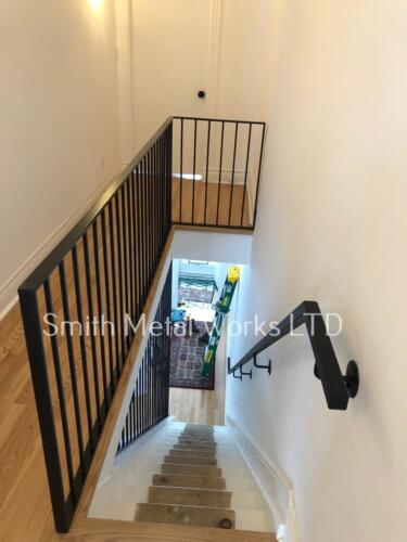 00185 Indoor Modern Railings