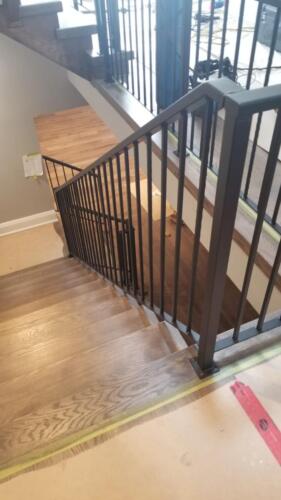 00222 Indoor Modern Railings