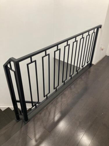 00233 Indoor Modern Railings