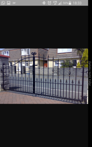 00491 Metal Gates