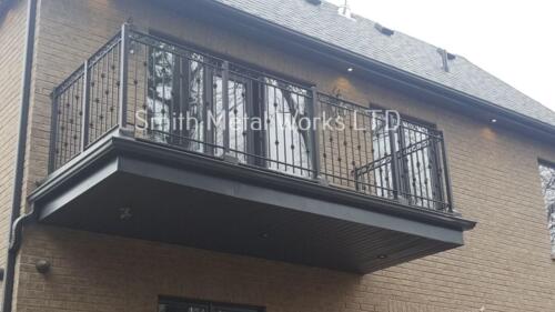00682 Outdoor Balcony Railings