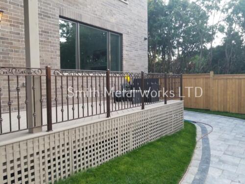 00702 Outdoor Deck Railings