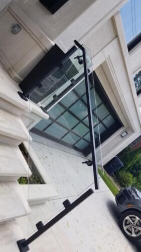 00739 Outdoor Glass Railings