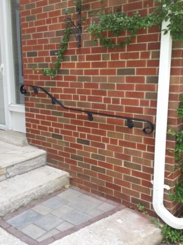 00784 Outdoor Handrails