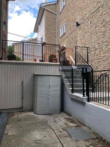 00802 Outdoor Handrails