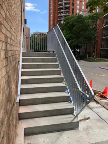 00805 Outdoor Handrails