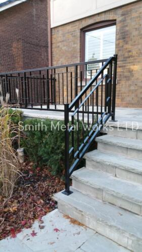 00820 Outdoor Modern Railings