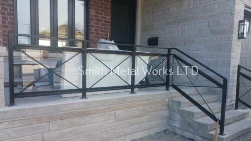 00822 Outdoor Modern Railings