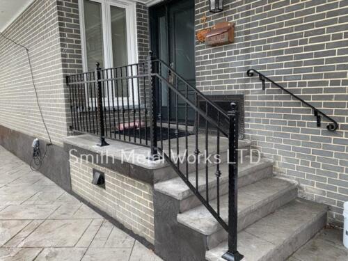 00852 Outdoor Modern Railings