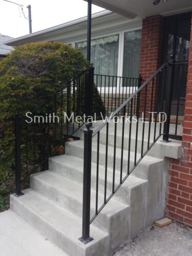 00915 Outdoor Porch Railings