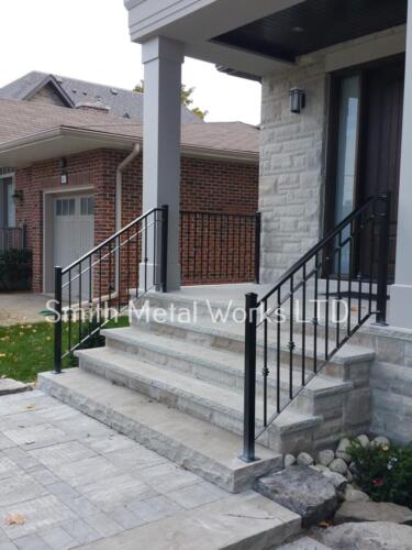 00977 Outdoor Porch Railings