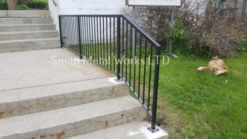 01038 Outdoor Porch Railings