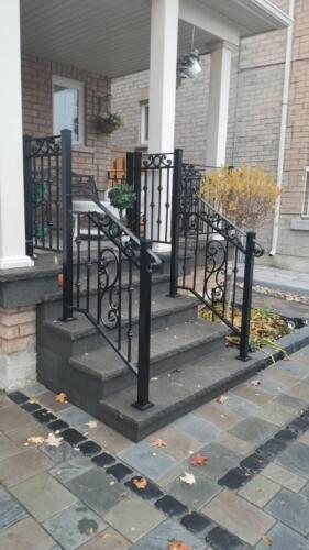 01070 Outdoor Porch Railings