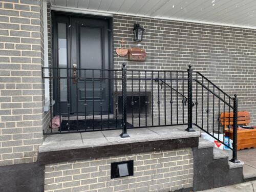 01128 Outdoor Porch Railings