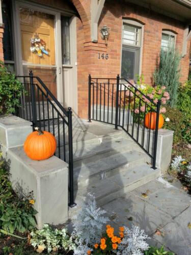 01148 Outdoor Porch Railings