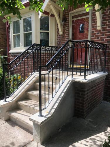 01226 Outdoor Porch Railings