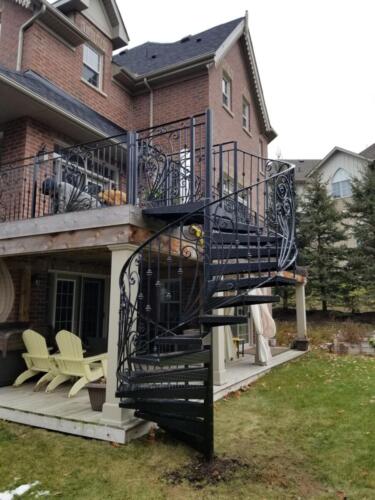 01242 Outdoor Spiral Staircase
