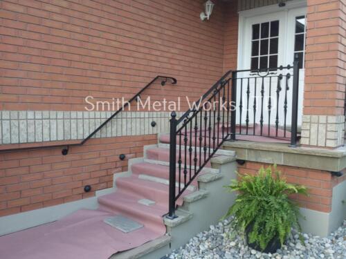 01263 Outdoor Wrought Iron Railings