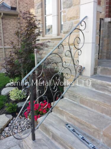 01267 Outdoor Wrought Iron Railings