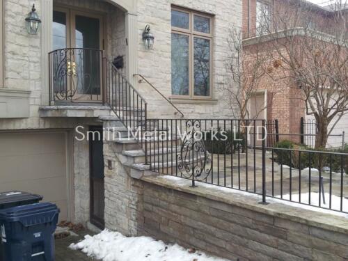 01303 Outdoor Wrought Iron Railings