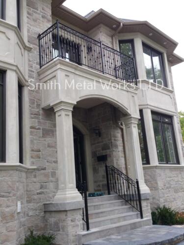 01310 Outdoor Wrought Iron Railings