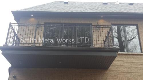 01318 Outdoor Wrought Iron Railings