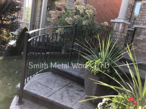 01319 Outdoor Wrought Iron Railings