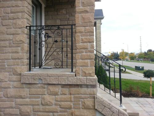 01324 Outdoor Wrought Iron Railings