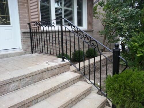 01333 Outdoor Wrought Iron Railings