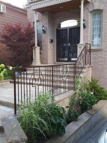 01338 Outdoor Wrought Iron Railings