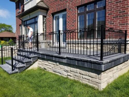 01349 Outdoor Wrought Iron Railings