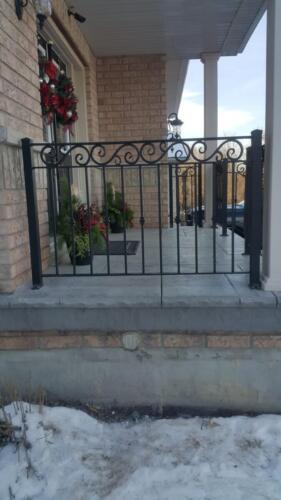 01354 Outdoor Wrought Iron Railings