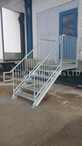 01437 Stairs Ladders