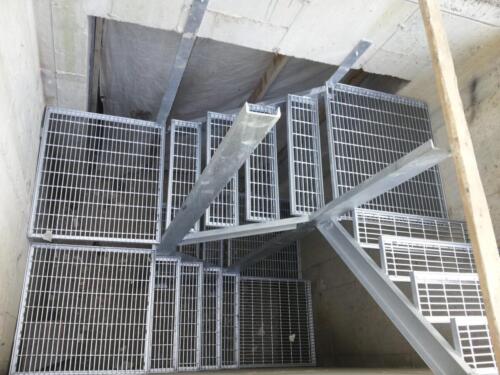 01440 Stairs Ladders